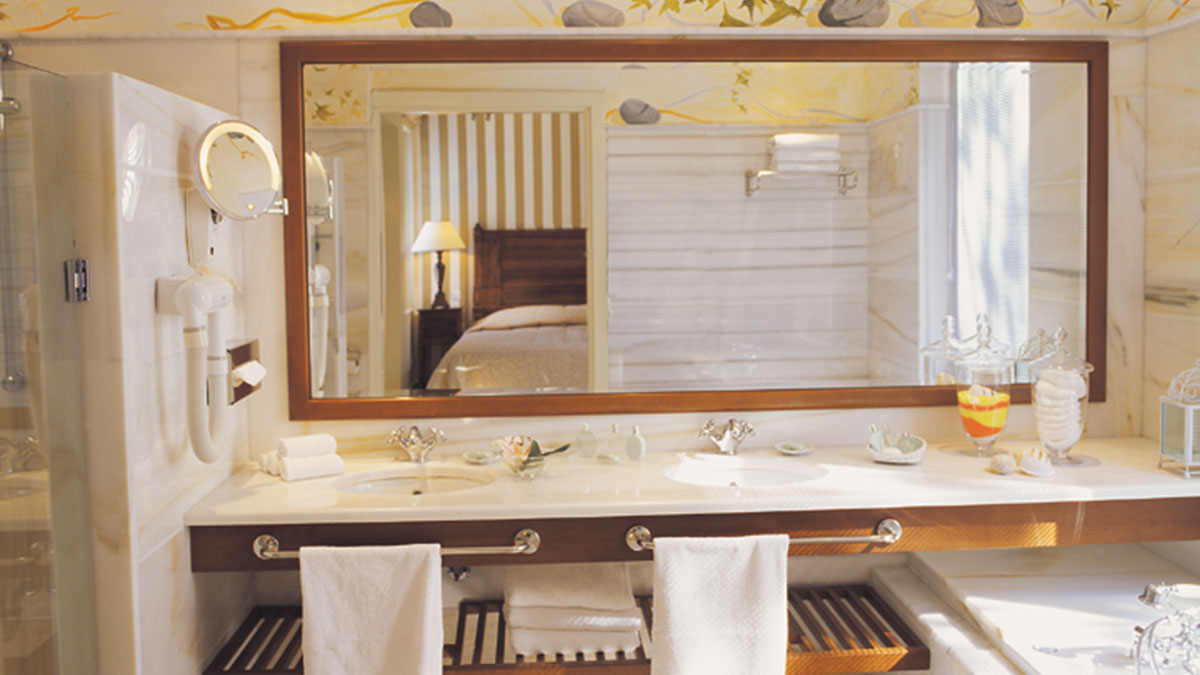 Deluxe Senior Suite 1Bedroom 